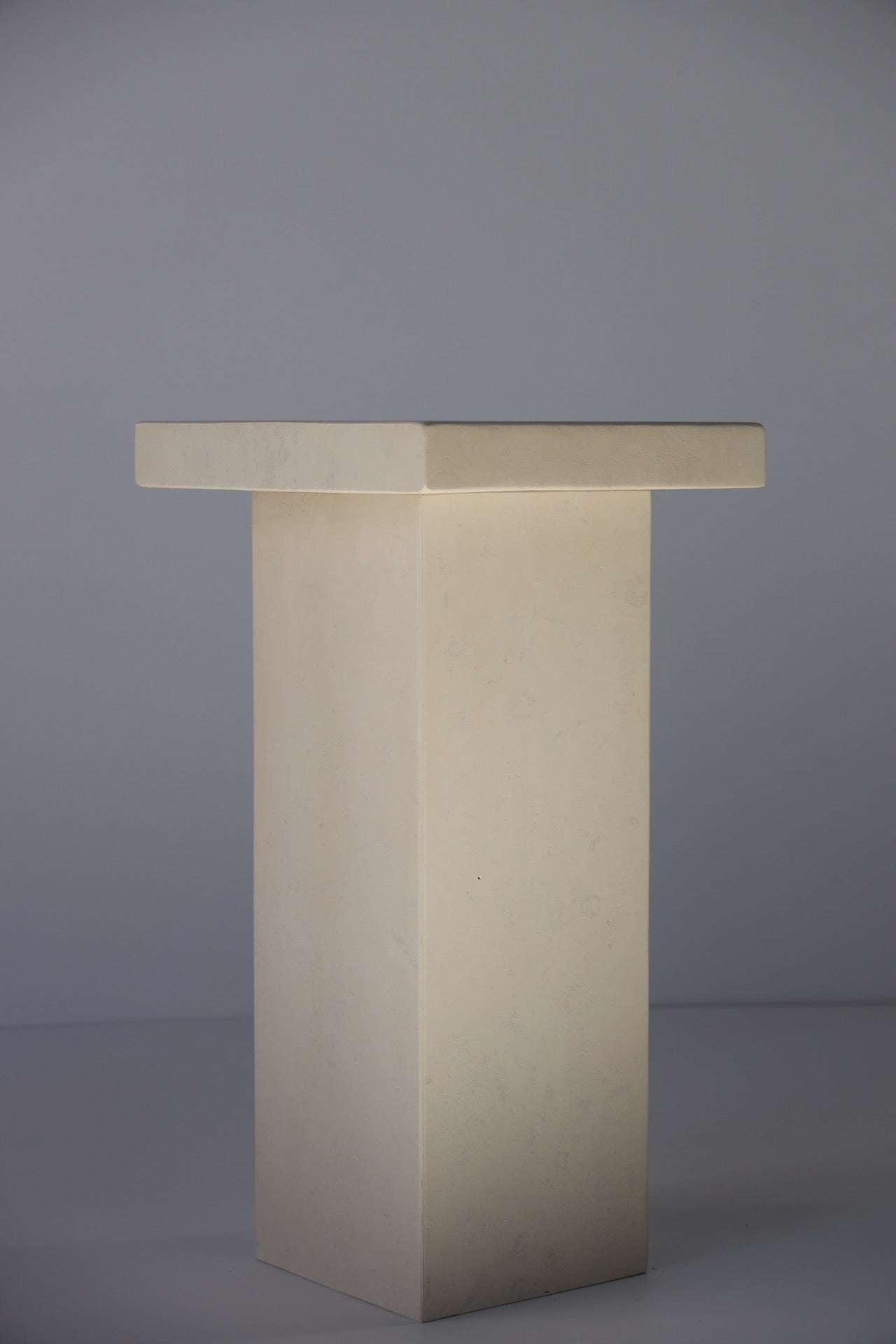 Pietra Del Sol Pedestal