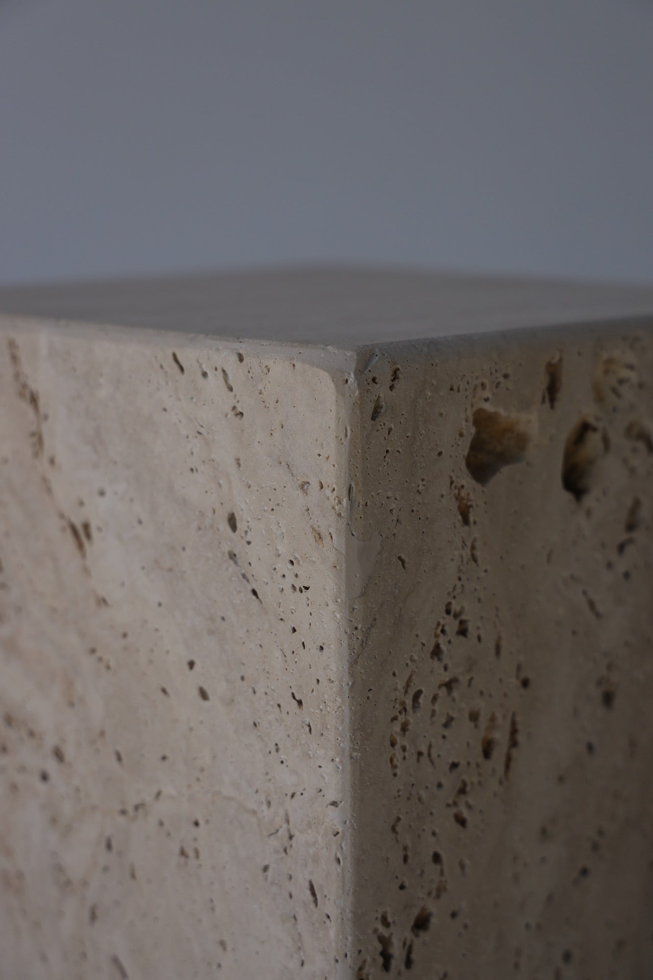 Ascolane Travertine Pedestal