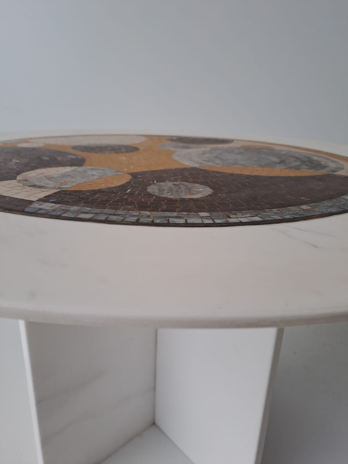 Planeta Coffee Table